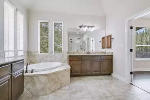 8813 Fescue Ln, Austin, TX 78738 - Photo 13