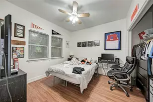 1205 W 22 1/2 St, Austin, TX 78705 - Photo 13