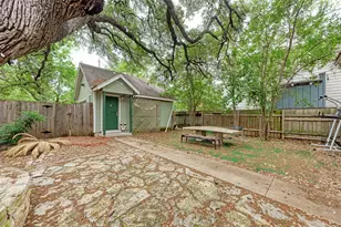 1205 W 22 1/2 St, Austin, TX 78705 - Photo 27