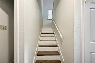 1205 W 22 1/2 St, Austin, TX 78705 - Photo 17