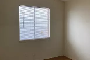 2612 Salado Street St, Austin, TX 78705 - Photo 11