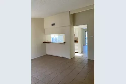 2612 Salado Street Street #206, Austin, TX 78705 - Photo 3