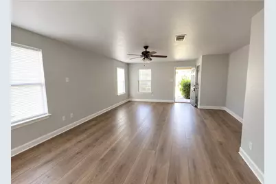 128 Grant Way, Kyle, TX 78640 - Photo 3