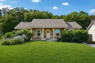 1427 Bonnyview Dr, Canyon Lake, TX 78133 - Photo 1