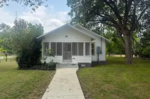 220 Main St, Fentress, TX 78622 - Photo 1