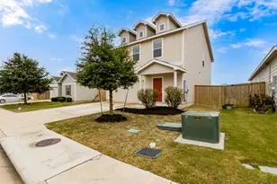 772 Circle Wy, Jarrell, TX 76537 - Photo 3