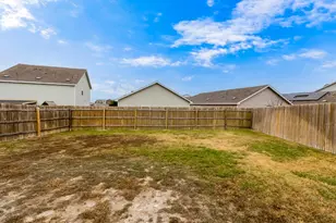 772 Circle Wy, Jarrell, TX 76537 - Photo 31