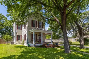 515 Wolf St, Schulenburg, TX 78956 - Photo 1