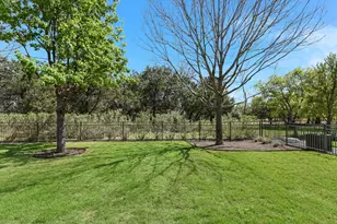 8225 Carranzo Dr, Austin, TX 78735 - Photo 25