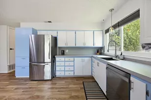 5304 Harvest Ln, Austin, TX 78745 - Photo 23