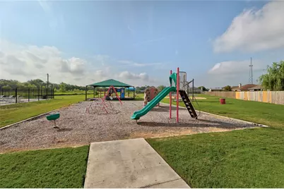 125 Bayliss Street, Hutto, TX 78634 - Photo 25