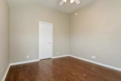 125 Bayliss Street, Hutto, TX 78634 - Photo 13