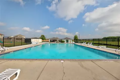 125 Bayliss Street, Hutto, TX 78634 - Photo 27