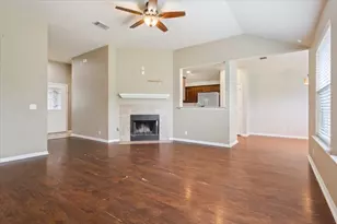 125 Bayliss St, Hutto, TX 78634 - Photo 3