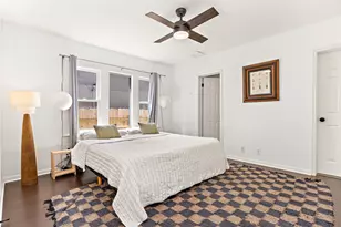 933 E 51st St, Austin, TX 78751 - Photo 17