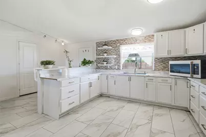 13708 Optimismo Terrace, Kyle, TX 78640 - Photo 9