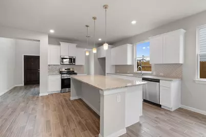 221 Comet Pointe Drive, Georgetown, TX 78628 - Photo 5