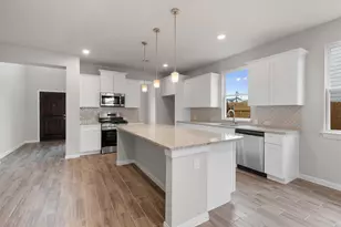 221 Comet Pointe Dr, Georgetown, TX 78628 - Photo 5