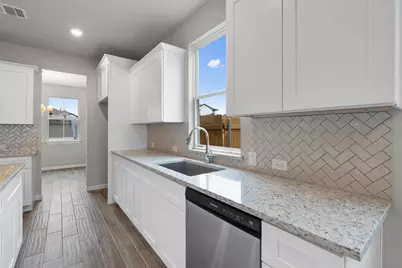 221 Comet Pointe Drive, Georgetown, TX 78628 - Photo 9