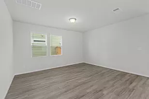 106 Cherry Blossom Ln, Taylor, TX 76574 - Photo 13
