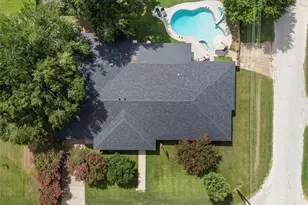 705 Whitehead St, Smithville, TX 78957 - Photo 35