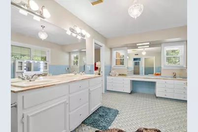 705 Whitehead Street, Smithville, TX 78957 - Photo 17