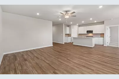 247 Red Tail Hawk Lane, Cedar Creek, TX 78612 - Photo 13