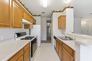 1017 Reynaldo St, Cedar Park, TX 78613 - Photo 9