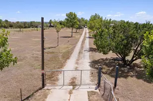 13111 Elm Grove Rd, Buda, TX 78610 - Photo 5