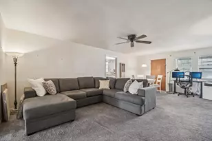 902 Turney St, Smithville, TX 78957 - Photo 11