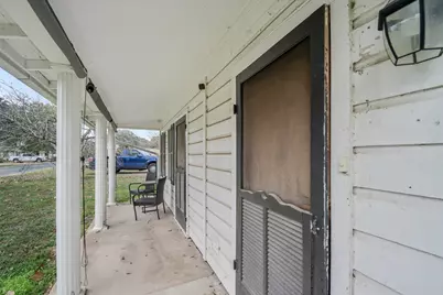 902 Turney Street, Smithville, TX 78957 - Photo 9
