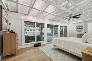 902 Turney St, Smithville, TX 78957 - Photo 21