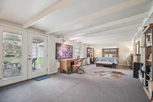 902 Turney St, Smithville, TX 78957 - Photo 15