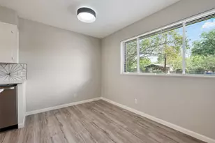 1513 Braes Ridge Dr, Austin, TX 78723 - Photo 9