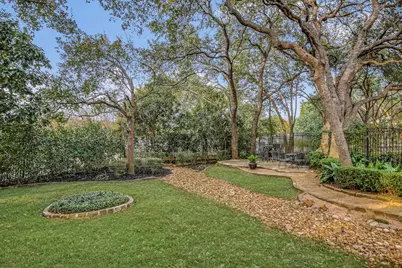 1036 Liberty Park Drive #15, Austin, TX 78746 - Photo 35