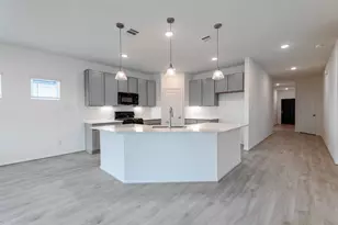 290 Yosemite Dr, Kyle, TX 78640 - Photo 3