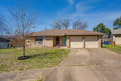 2004 Abbey Circle, Austin, TX 78727 - Photo 3