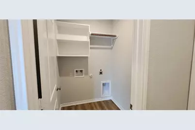 136 Los Olives Lane, Liberty Hill, TX 78642 - Photo 5