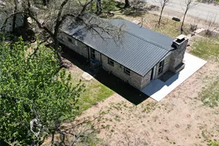 201 County Rd 279, Liberty Hill, TX 78642 - Photo 29