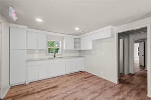 201 County Rd 279, Liberty Hill, TX 78642 - Photo 7