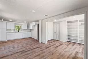 201 County Rd 279, Liberty Hill, TX 78642 - Photo 11