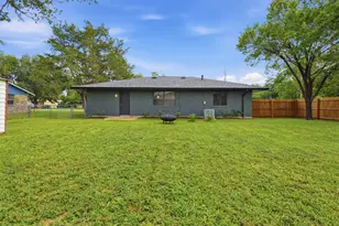 609 Magnolia St, Bastrop, TX 78602 - Photo 29