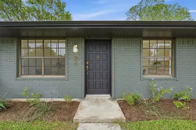 609 Magnolia Street, Bastrop, TX 78602 - Photo 3