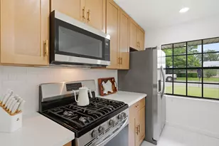 609 Magnolia St, Bastrop, TX 78602 - Photo 17