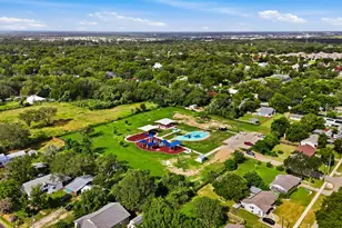609 Magnolia St, Bastrop, TX 78602 - Photo 31