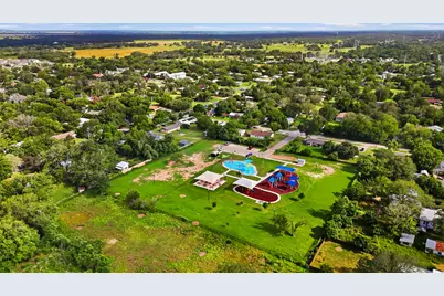 609 Magnolia Street, Bastrop, TX 78602 - Photo 33