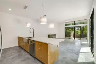 3801 Grayson Ln, Austin, TX 78722 - Photo 3