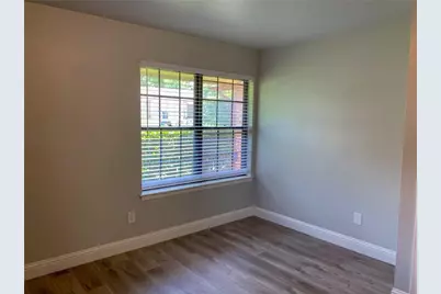 1604 Holstein Drive, Austin, TX 78758 - Photo 9