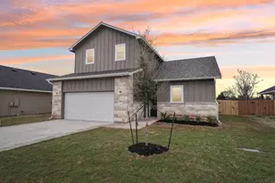 105 Callie St, Smithville, TX 78957 - Photo 5