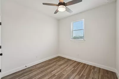 105 Callie Street, Smithville, TX 78957 - Photo 31